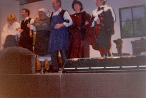 az-eleve-holt-hazaspar-1